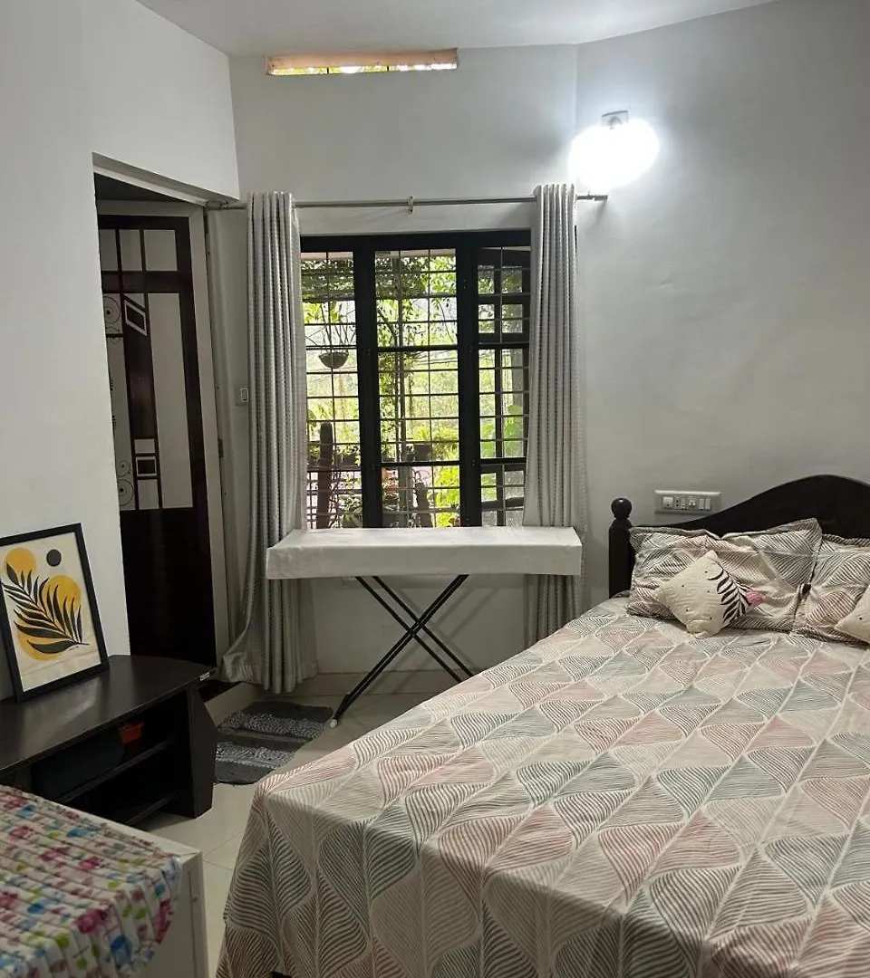 Chaithritha Ladies Homestay Thiruvananthapuram 0*,